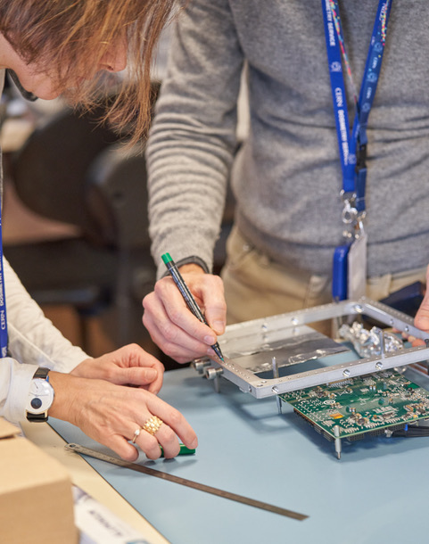 DUT preparation (Image: Gerd Datzmann)