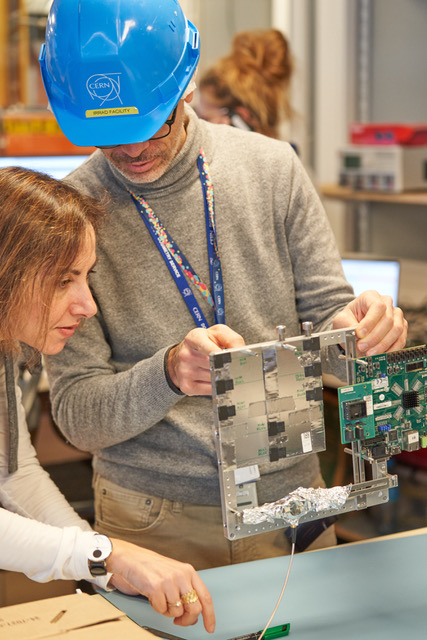 DUT preparation (Image: Gerd Datzmann)